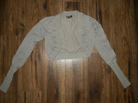 Sivé bolerko/svetrík, 38