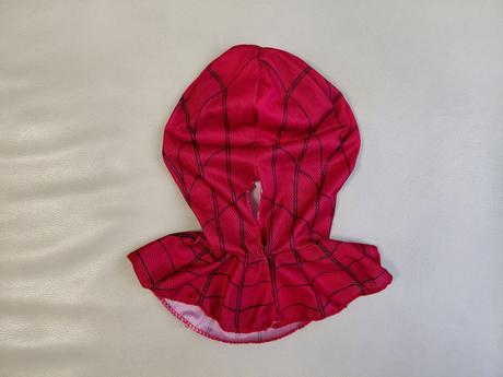 Spiderman masku ku kostymu, 