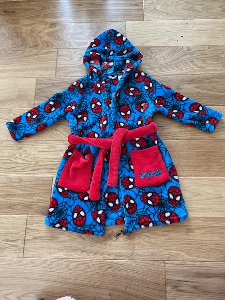Spiderman župan 92/98, marvel,92
