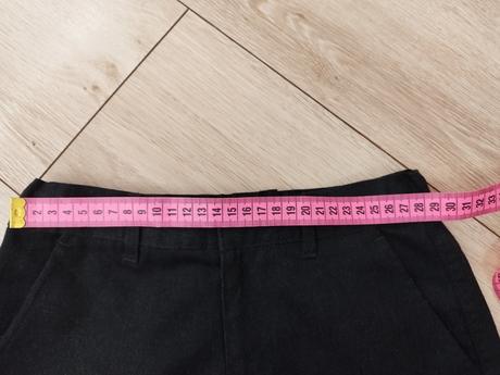 Tesilové kraťasy, 128