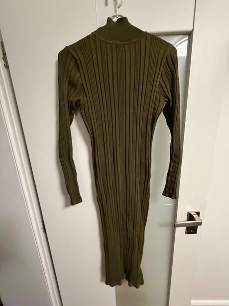 Khaki slim šaty michelle keegan, m