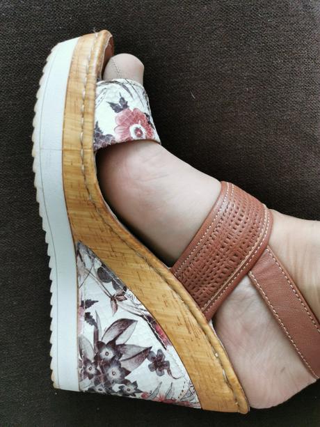 Kožené sandálky na platforme lasocki veľ. 38, lasocki,38