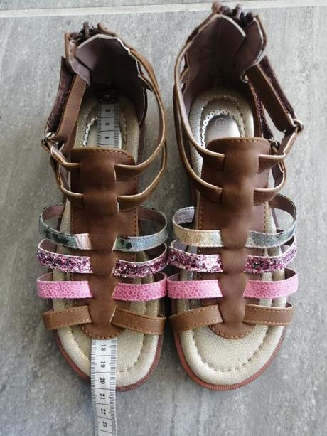 Sandále v31, vd. 19,5 cm, 31