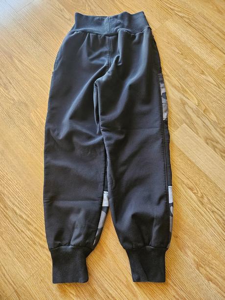 Softshellové nohavice, 122