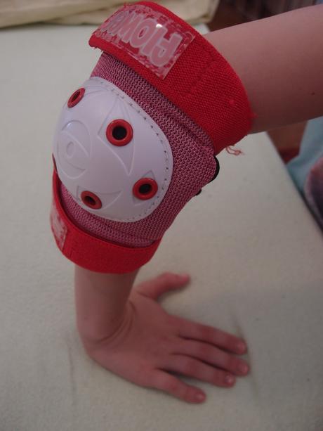 Chrániče na ruky a nohy, m