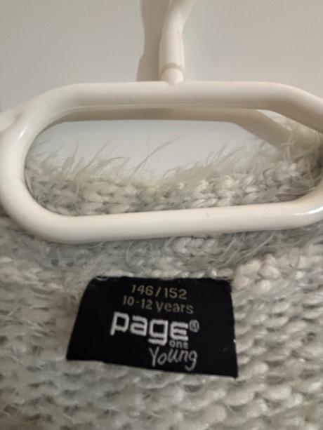 Mäkký svetrík, c&a,146