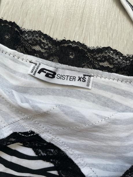 Nenosený croptop, new yorker,xs