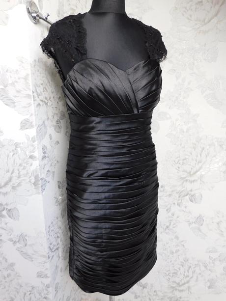 Luxusne puzdrove šaty, 40