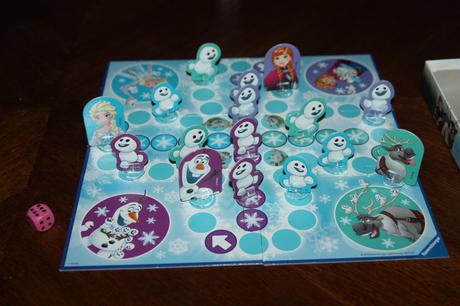 Hra frozen pachisi - človeče  - od 6 rokov, 