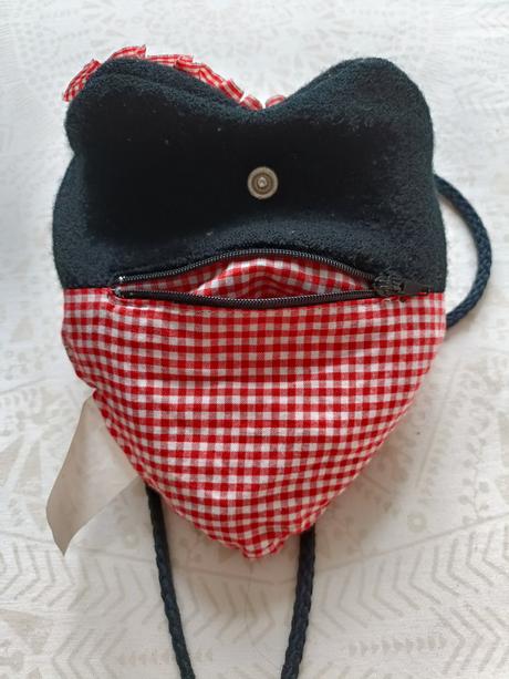 Kabelka pre dievčatá, 