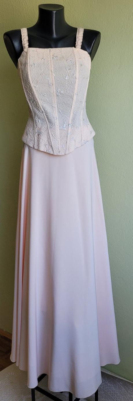 Spoločenské šaty, 40