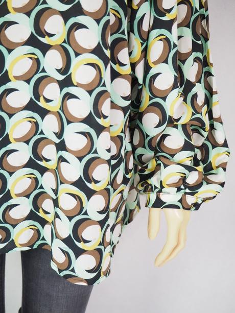 Kvalitná blúzka liberty, 52