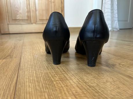 Dámske celokožené topánky veľ. 40 top stav, 40