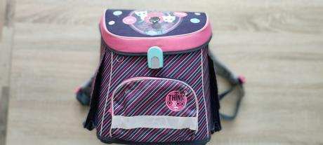 Školská aktovka + vrecúško,