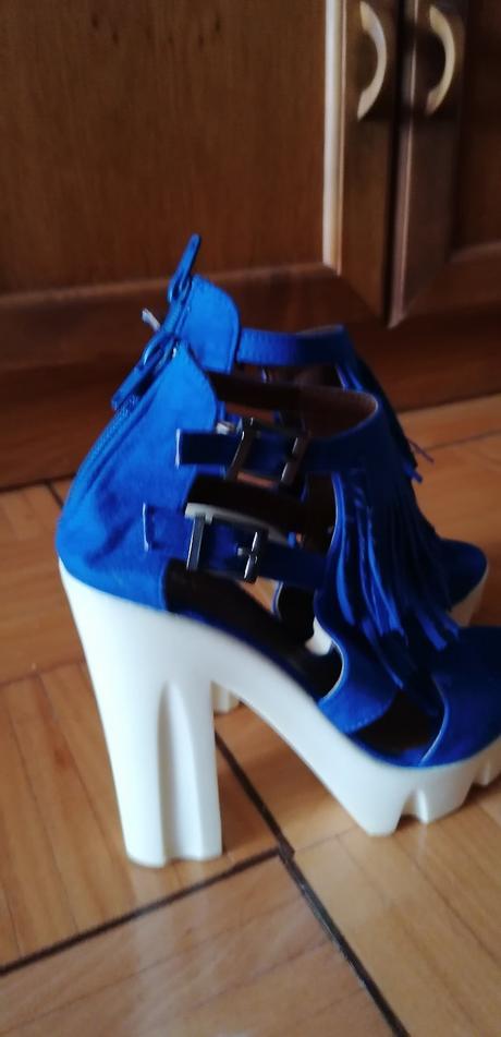 Extravagantné dámske sandály na platforme, 37