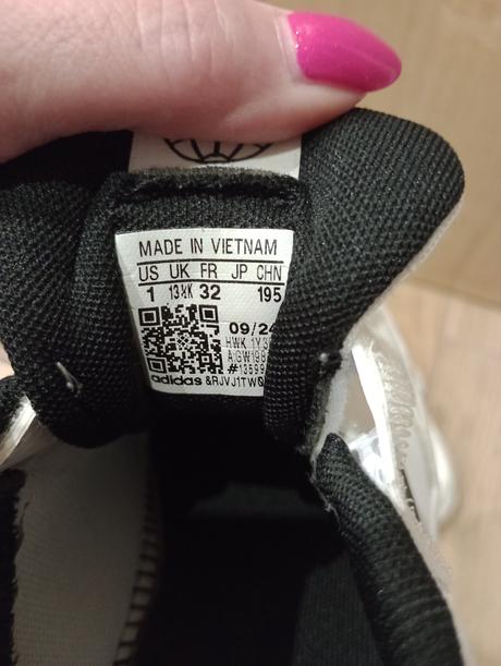 Botasky, adidas,32