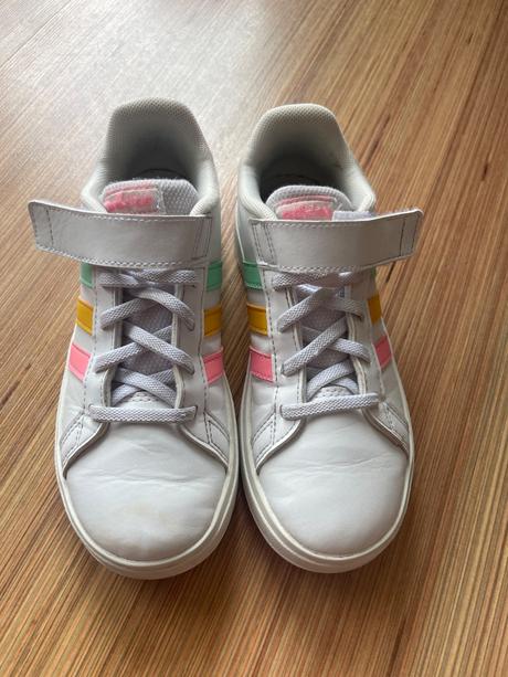 Značkové detske botasky, adidas,33
