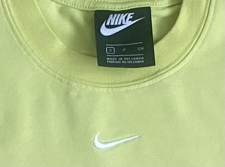 Nike crop top, nike,s