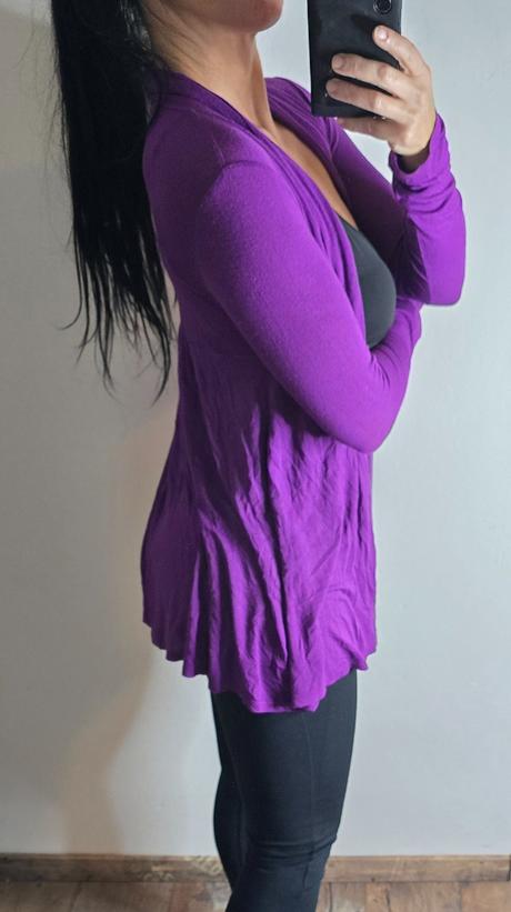 Fialovy svetrik cardigan, 36