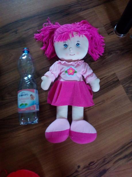 Velika plysova hracia babika, 