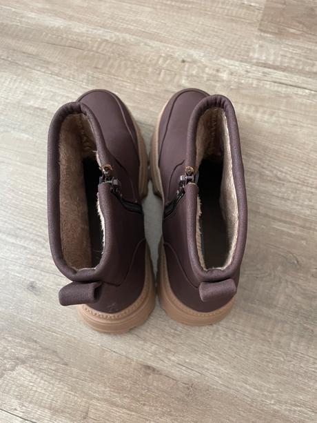 Čižmy reserved, reserved,35