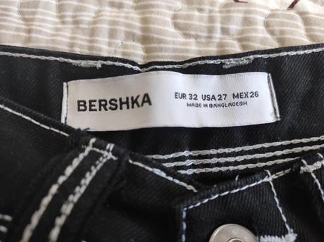 Kapsace čierne bershka, bershka,32