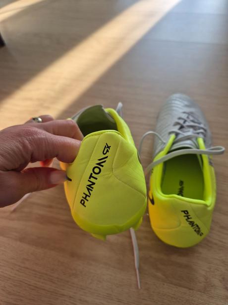 Nove kopacky nike phantom, velk.40, nike,40