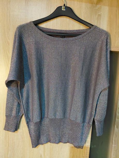 Svetrík č.40, gate,40