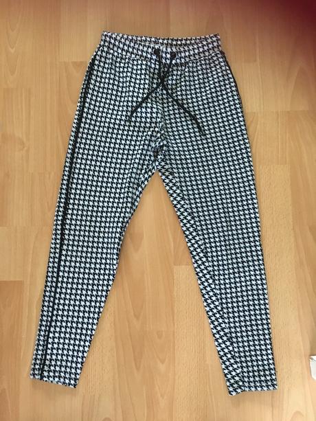 Legínkové nohavice, 146