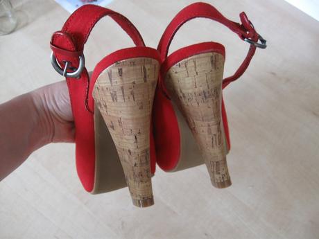 Dámske červené sandále, výška opätku 10,5 cm, 37