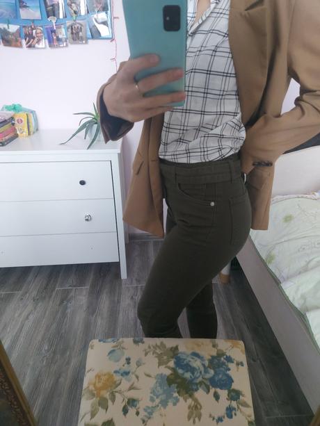 Zelené rifle s vysokým pásom, bershka,36