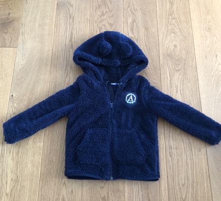 Chlpata mikinka s uskami, lupilu,86