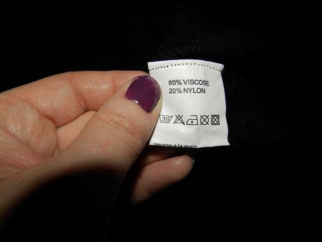 Čierny tenký zaujímavý svetrík s, s