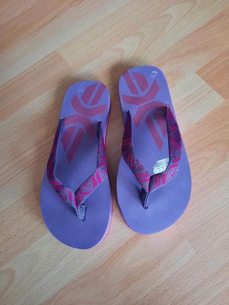 Dámske/ dievčenské šľapky, 36