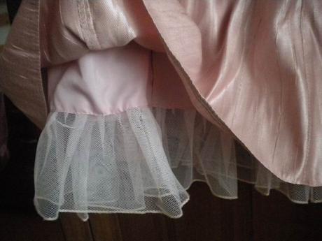 Spoločenské šaty, 40