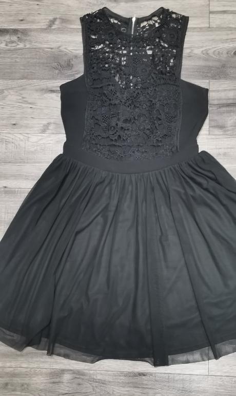 Spoločenské šaty, l