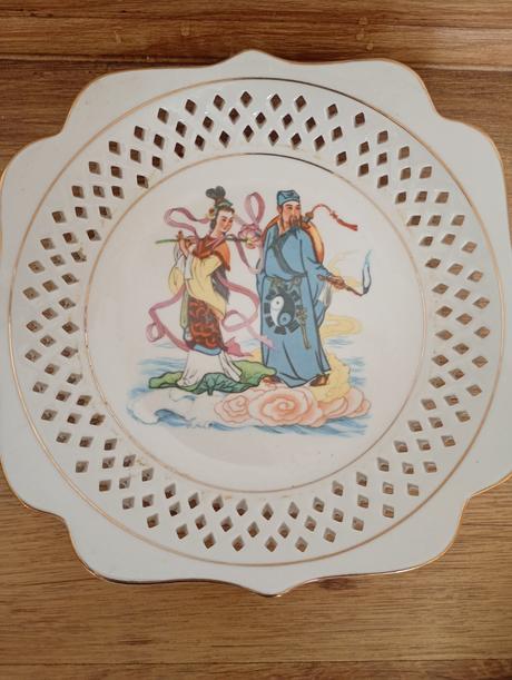 Predám dekoračný tanier, 