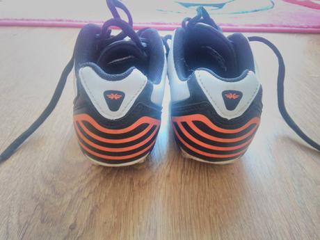 Chlapčenské kopačky, 31