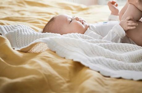 Jednoduchá pletená prikrývka, 90x82 cm, 