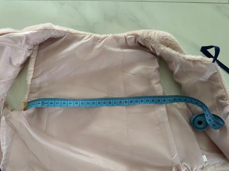 Ružová vestička, 104