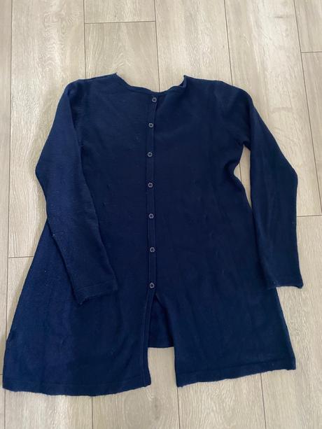 Zaujimavý dlhší sveter, m