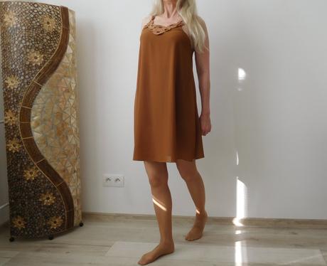 Šaty hnedé padavý materiál m/l, m