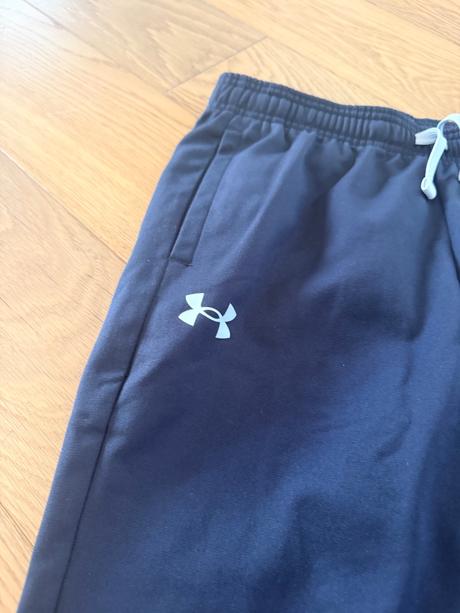 Tepláky, under armour,158