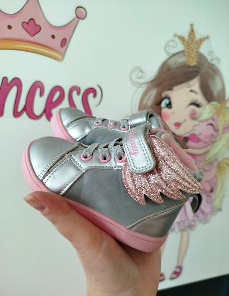 Nádherné topánočky s krídlami, gina,21