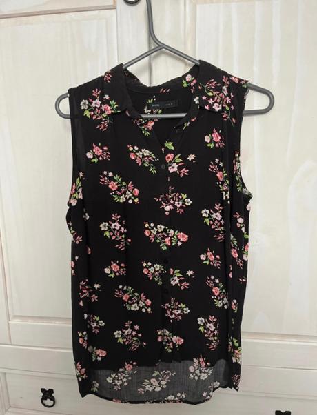 Kvetovana blúzka bez rukávov, sinsay,s
