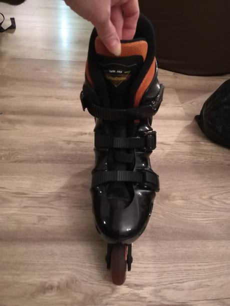 Kolieskové korčule 42 + chrániče, 42