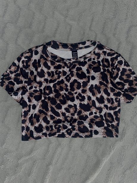 Leopardí set, m