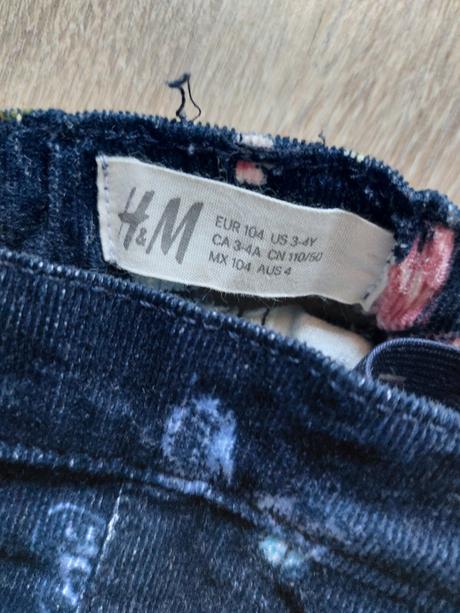 Menčestrové nohavice motýliky, h&m,104