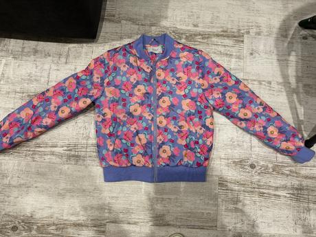 Kvetinová bombera, reserved,152