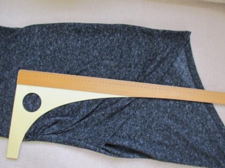 Asymetrické čiernosivé šaty, s / xs